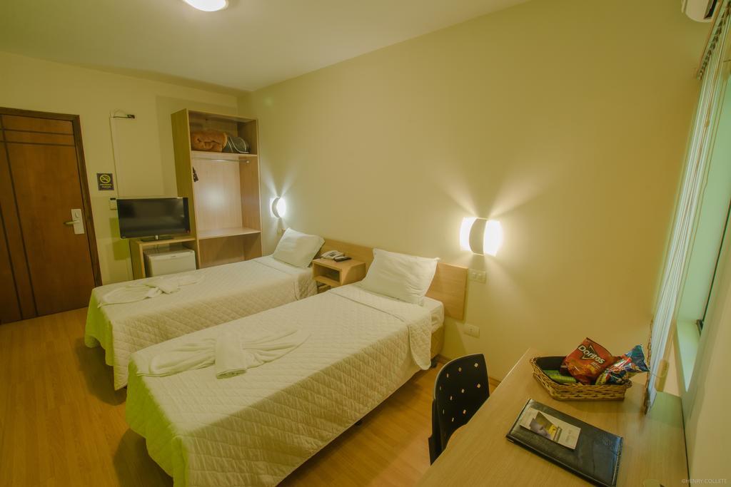 Hotel Dom Thomaz Jaguariaiva Экстерьер фото