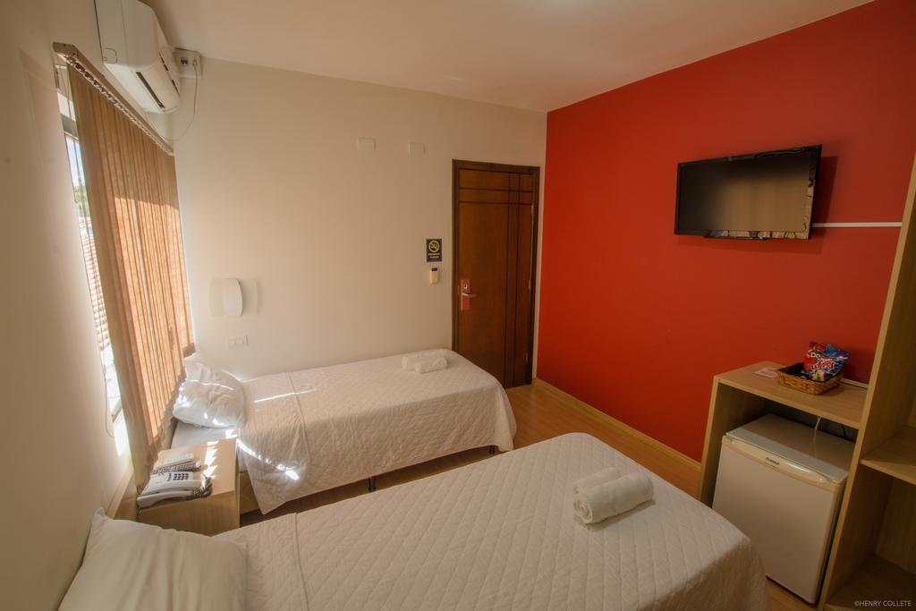 Hotel Dom Thomaz Jaguariaiva Экстерьер фото